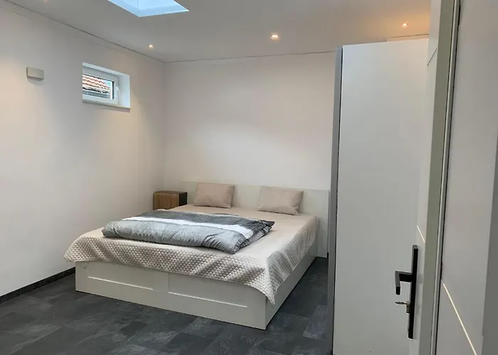 Schlafzimmer Nr1 Heidingsfeld Wuerzburg