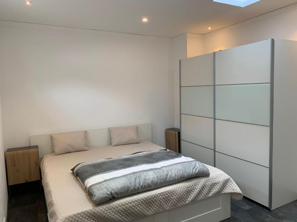 Ferienhaus Schlafzimmer Nr1 Heidingsfeld Würzburg